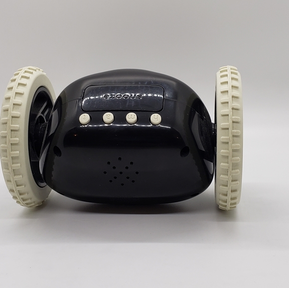 Clocky Alarm Clock on Wheels (Original) - Picture 3 of 4